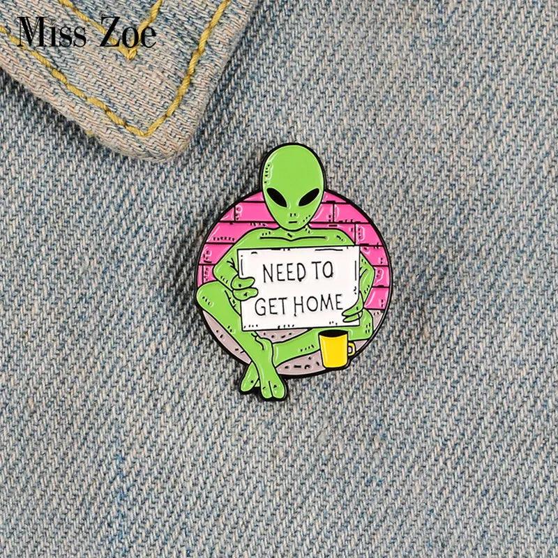 Begging E.T. Enamel Pin Ziggy's Pop Toy Shoppe