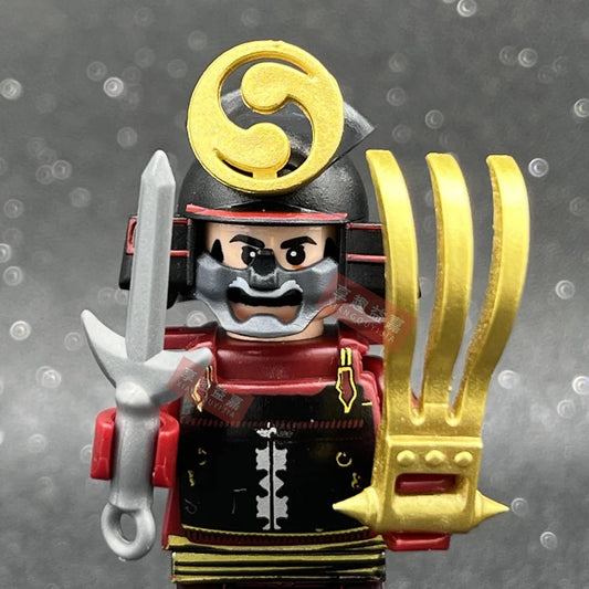 Japanese Samurai with Tekko-Kagi Claw Building Blocks Mini Action Figure Ziggy's Pop Toy Shoppe